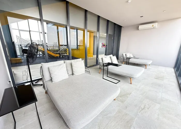 Expansive Stylish 2br - Ultra Fast Wifi - Asoke *