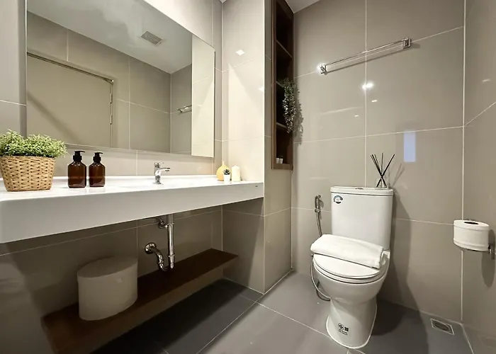 Expansive Stylish 2br - Ultra Fast Wifi - Asoke