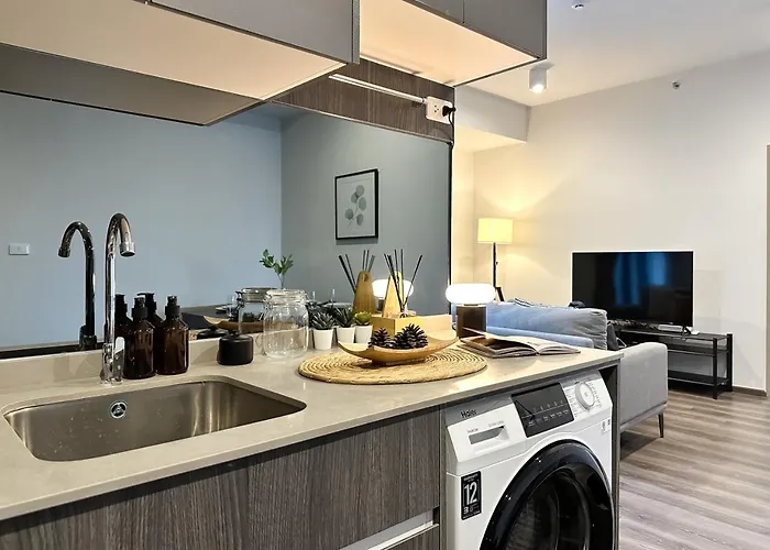 Expansive Stylish 2br - Ultra Fast Wifi - Asoke Bangkok