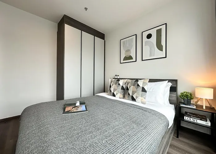 Expansive Stylish 2br - Ultra Fast Wifi - Asoke * Bangkok