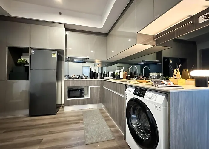 Expansive Stylish 2br - Ultra Fast Wifi - Asoke *