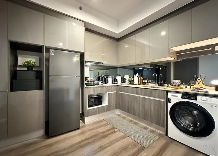 Expansive Stylish 2br - Ultra Fast Wifi - Asoke * Bangkok